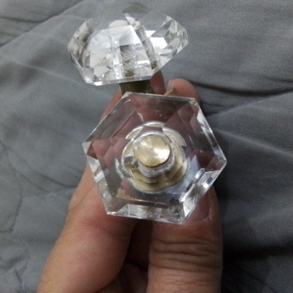 Decorative knobs - Picture 1 of 3